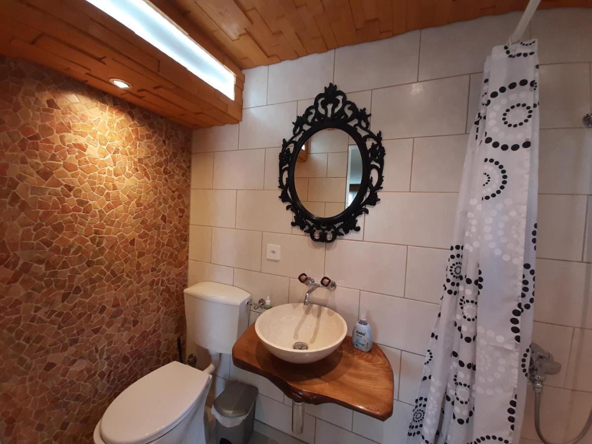 Chalet Apartment By Interlaken. Parking ริงเกนแบร์ก ภายนอก รูปภาพ